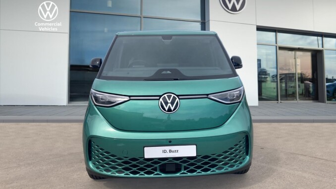 Volkswagen ID. Buzz 210kW Style Pro 86kWh 5dr LWB Auto [7St/Design+] Electric Estate - Image 7